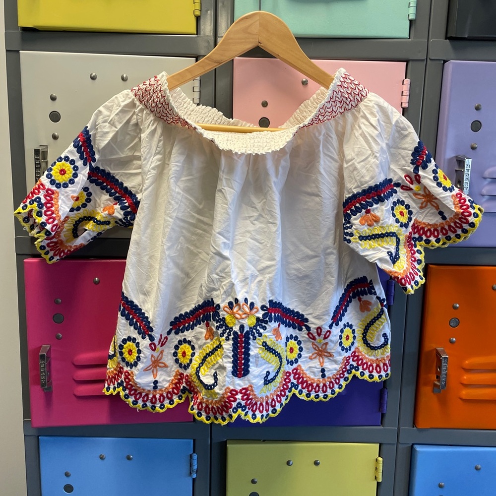 Romeo and Juliet Couture Embroidered White Tunic with Colorful Patterns, S